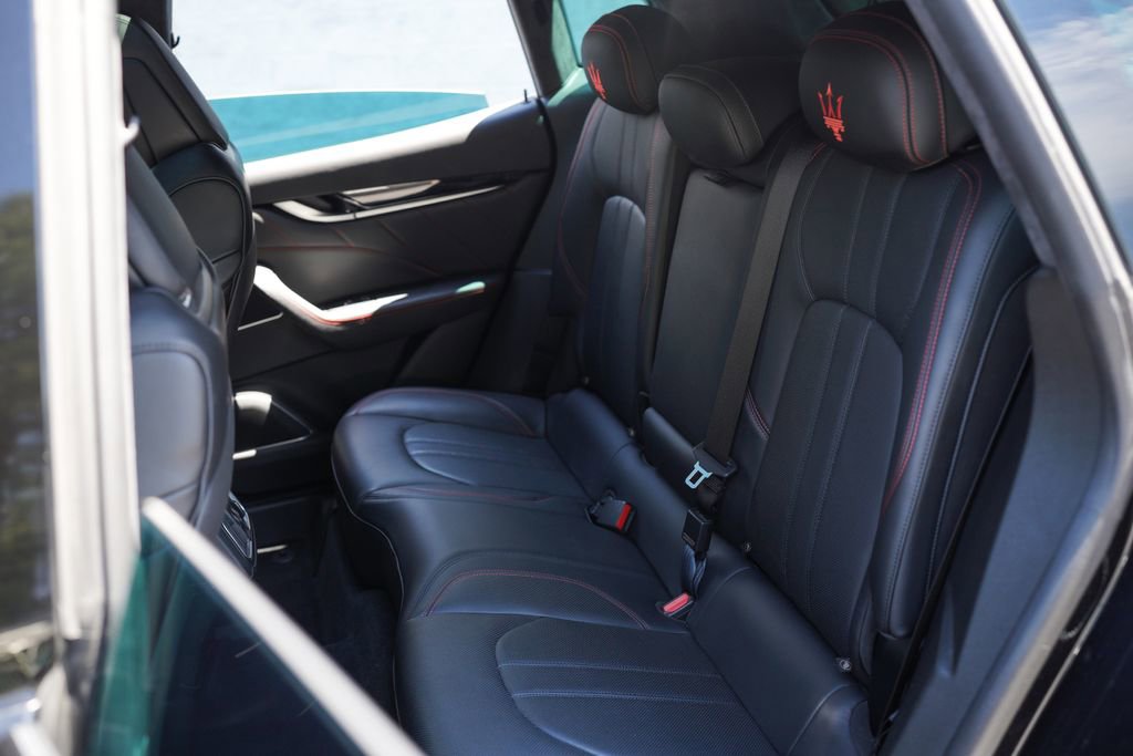 Used 2022 Maserati Levante GT AWD/4WD image 24