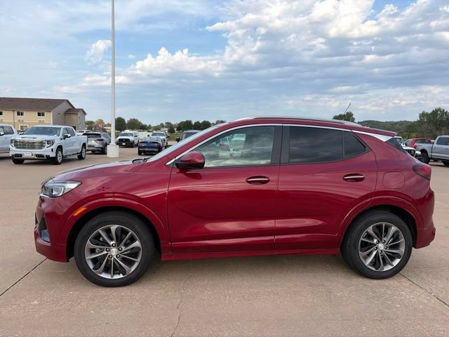 Used 2021 Buick Encore GX Select w/ Sport Touring Package FWD image 5