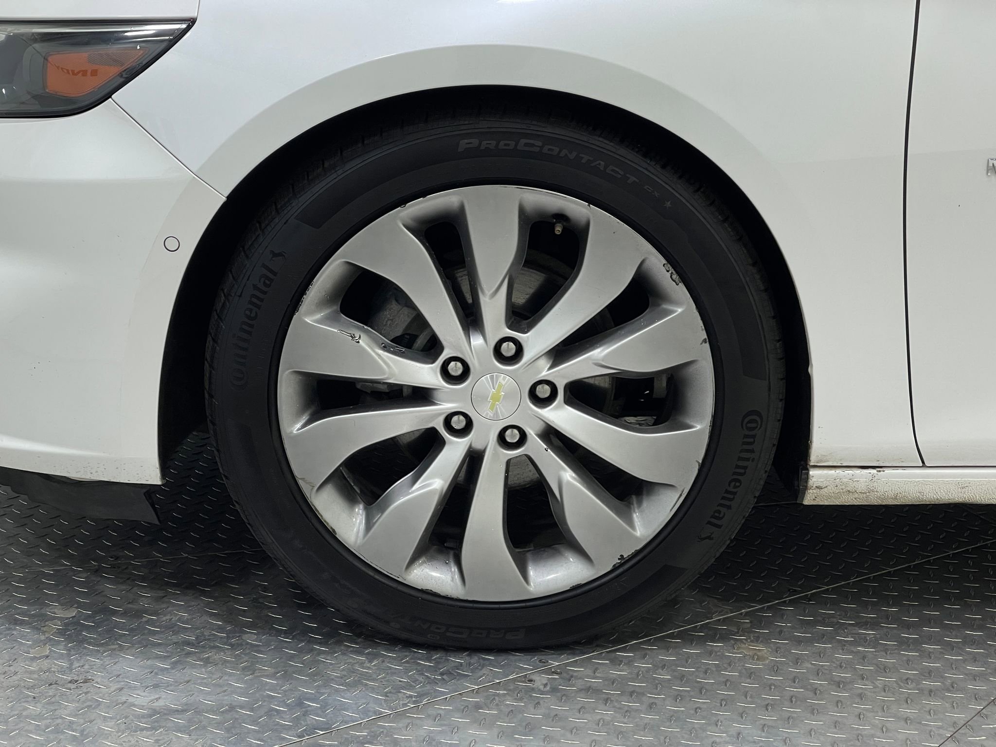 Used 2017 Chevrolet Malibu Premier w/ Premier Sun and Wheel Package image 36