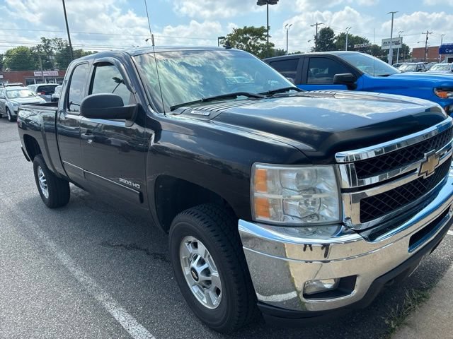 Used 2011 Chevrolet Silverado 2500 LT w/ Interior Plus Package AWD/4WD video 1