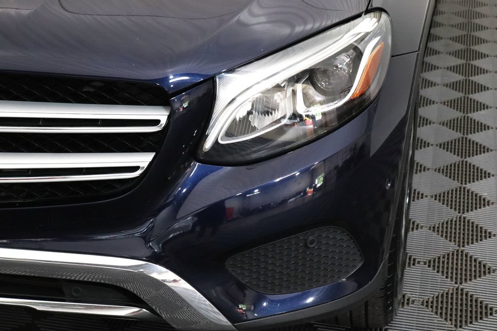 Used 2019 Mercedes-Benz GLC 300 4MATIC image 12