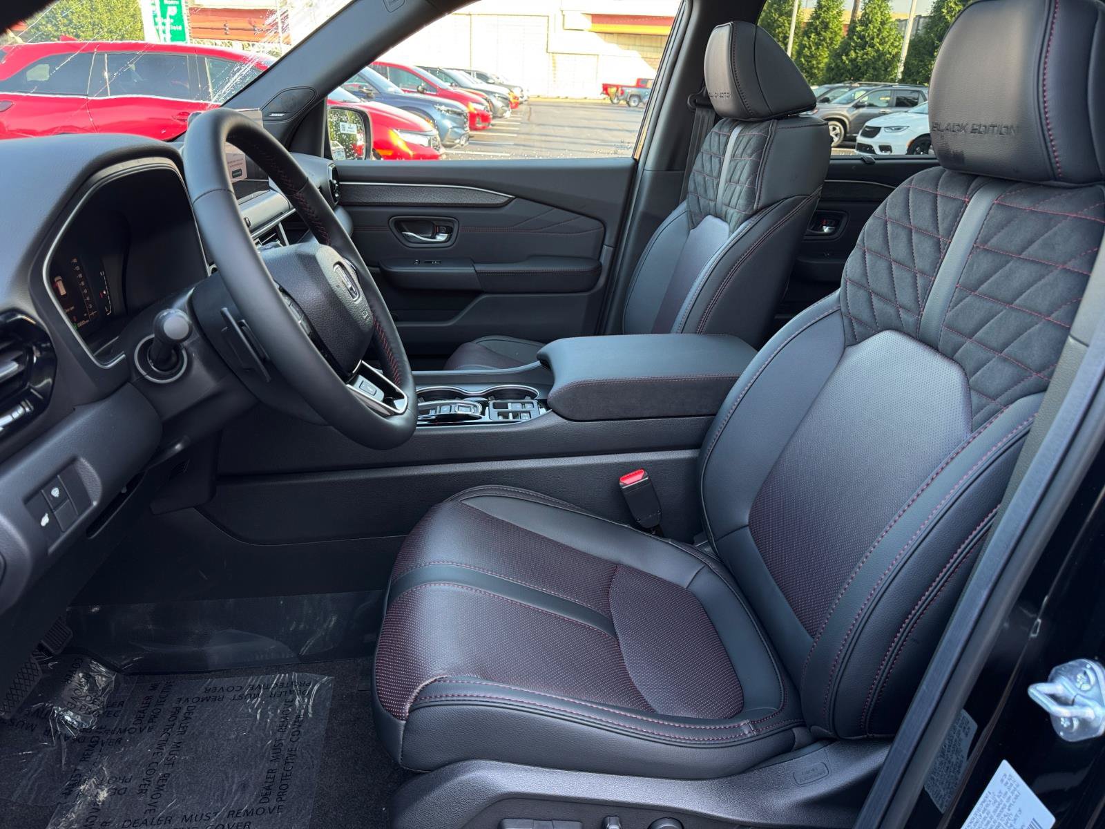 New 2026 Honda Pilot Black Edition image 6