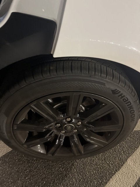 Used 2018 Land Rover Range Rover Sport HSE Dynamic image 10