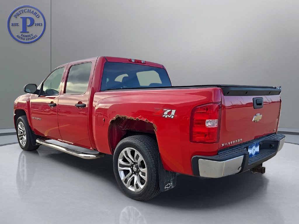 Used 2007 Chevrolet Silverado 1500 LT w/ 1LT Convenience Package AWD/4WD image 6