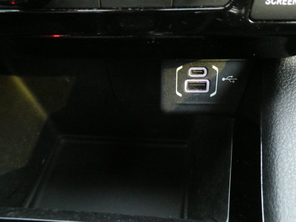 Used 2023 Jeep Compass Altitude AWD/4WD image 19