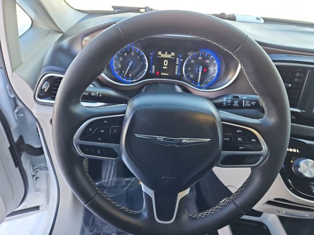 Used 2024 Chrysler Voyager LX FWD image 26