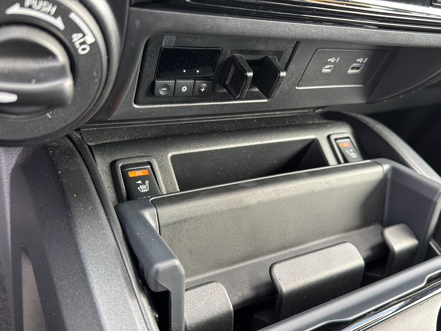 Used 2023 Nissan Titan PRO-4X w/ Pro-4x Convenience Package image 25