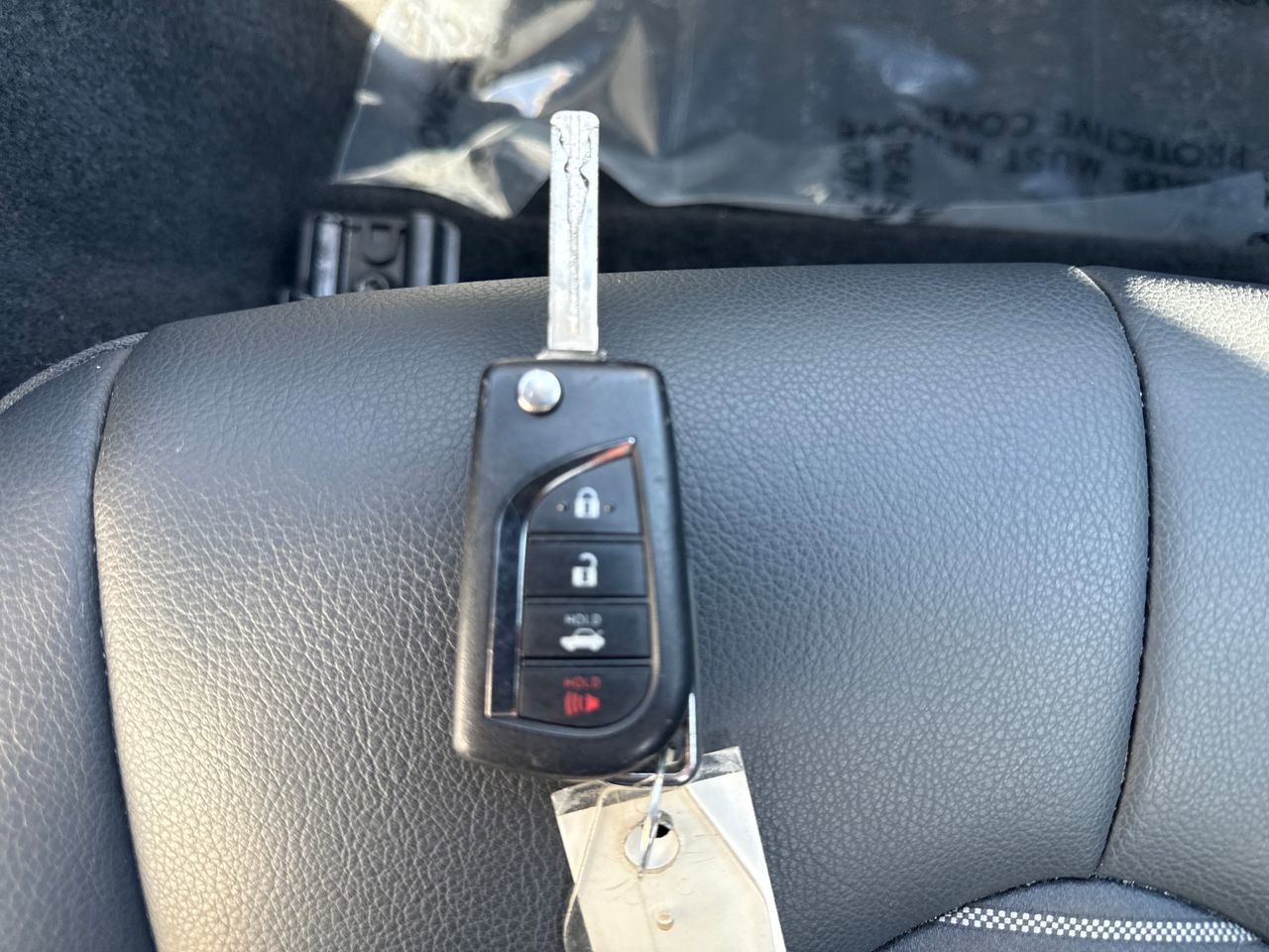 Used 2024 Toyota Camry SE image 26