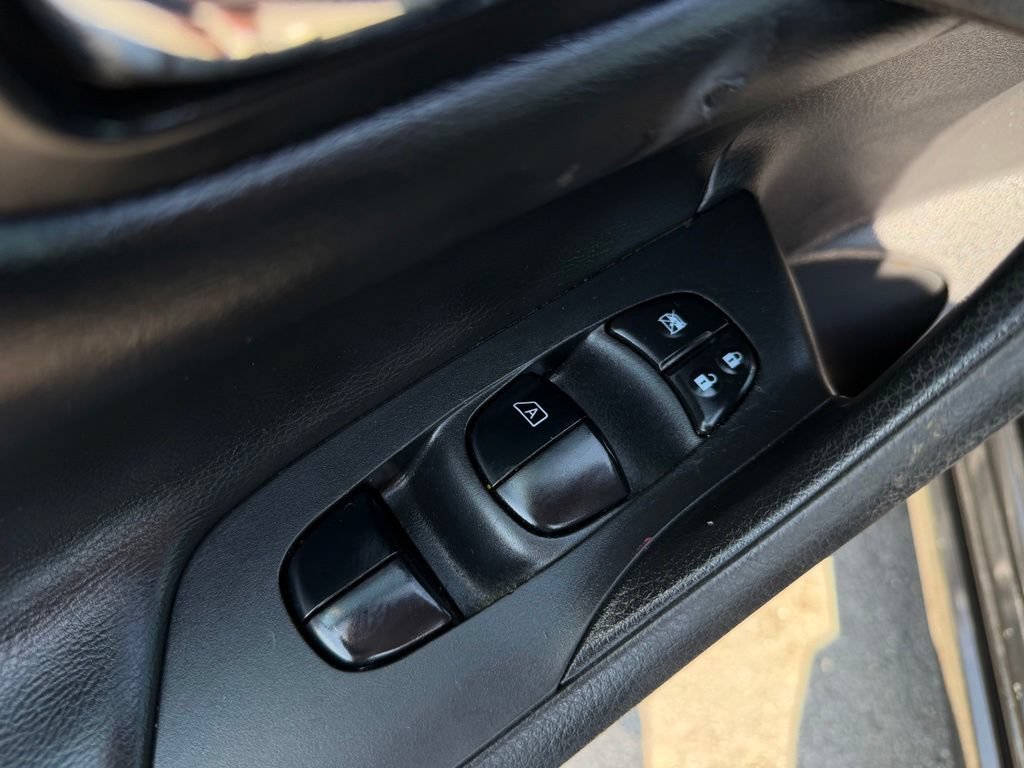 Used 2015 Nissan Altima 2.5 SV FWD image 15