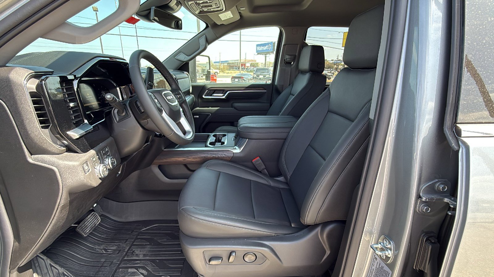 New 2026 GMC Sierra 2500 SLT w/ Texas SLT Premium Package AWD/4WD image 11