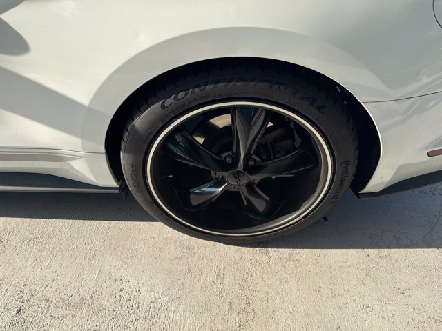Used 2017 Ford Mustang GT Premium RWD image 9