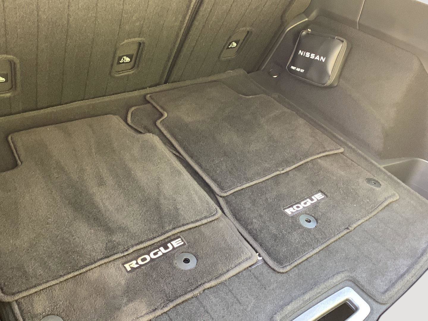 Certified 2024 Nissan Rogue SV w/ SV Premium Package image 31