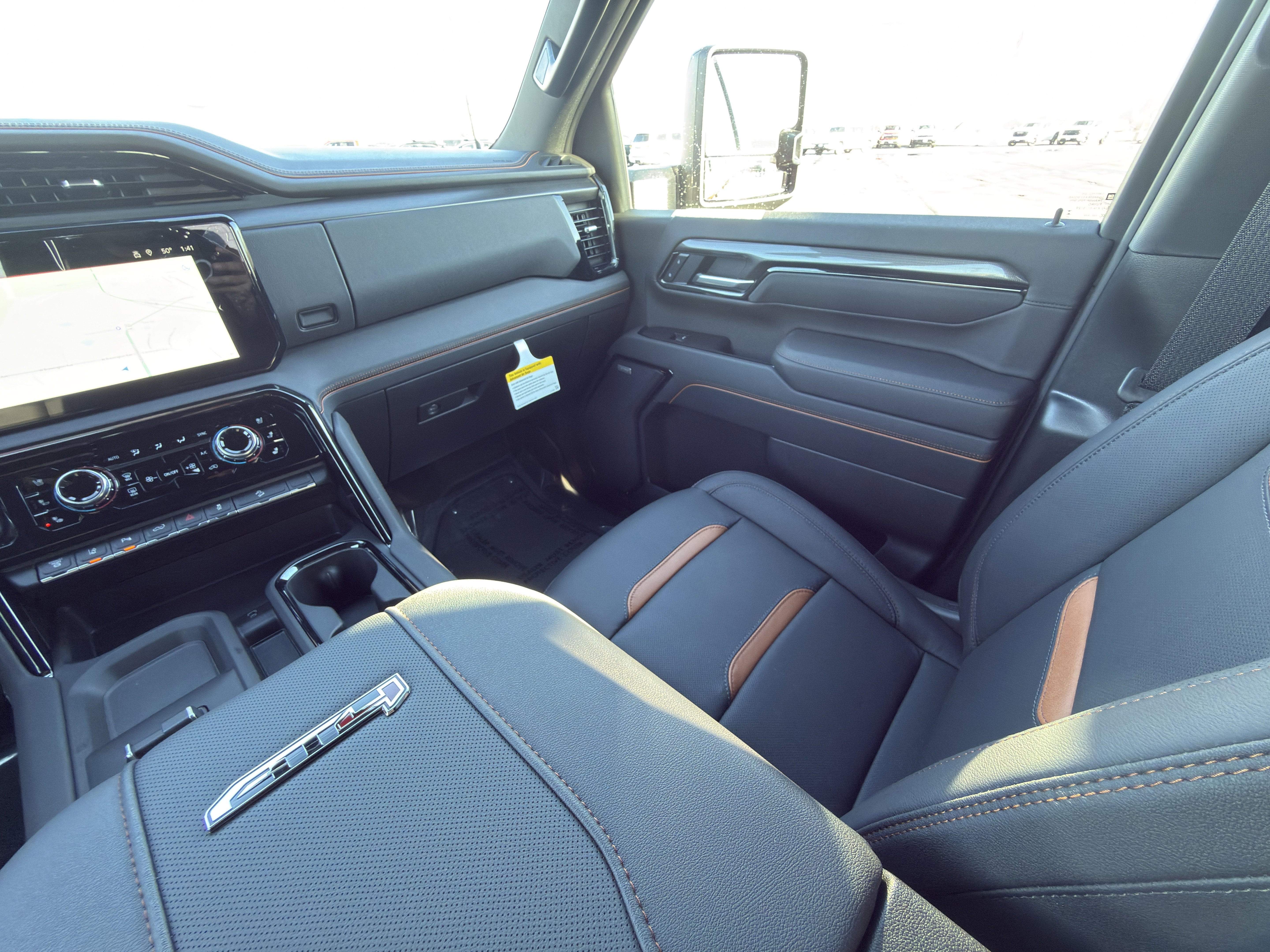 New 2026 GMC Sierra 2500 AT4 w/ AT4 Premium Plus Package image 24