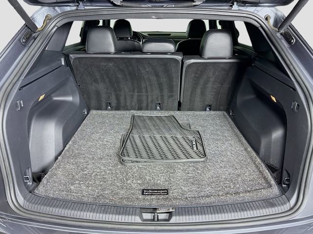 Used 2020 Volkswagen Atlas Cross Sport SE image 27