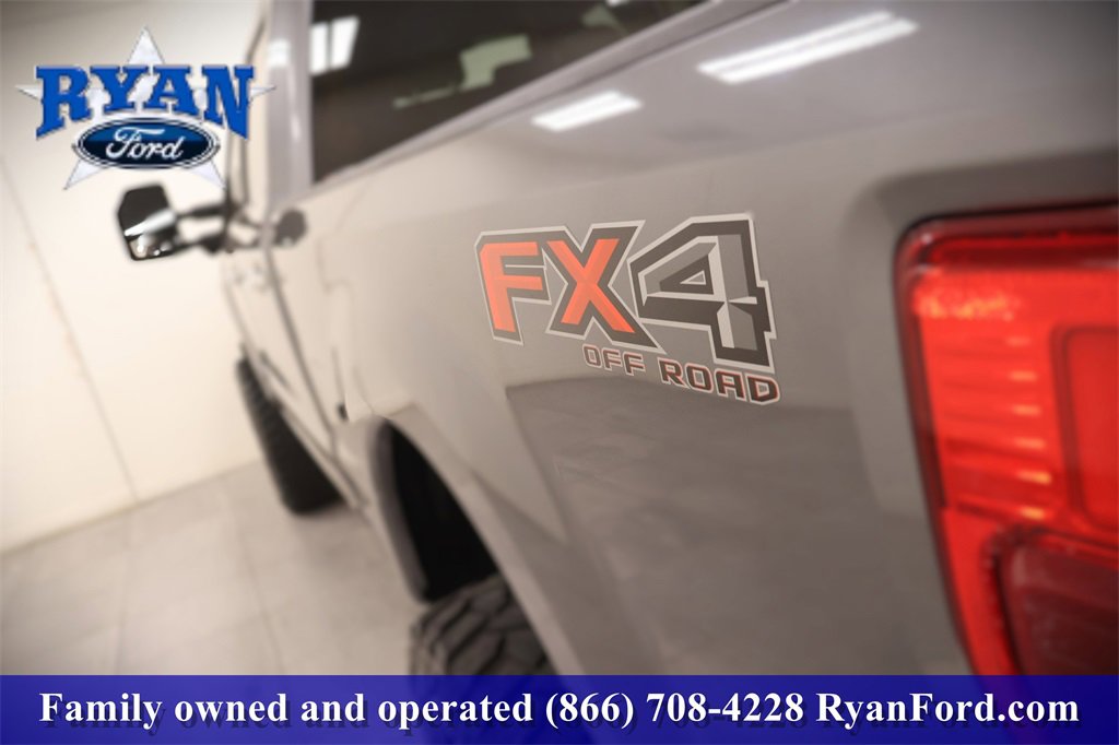 Used 2021 Ford F250 Platinum w/ FX4 Off-Road Package image 30