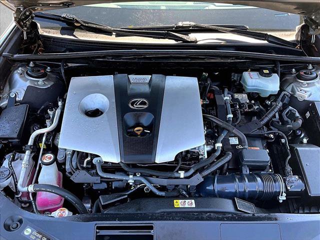 Used 2020 Lexus ES 300h w/ Premium Package image 11