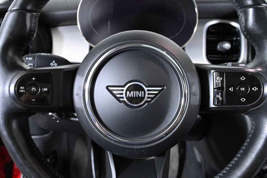 Used 2023 MINI Cooper 2-Door Hardtop FWD image 14