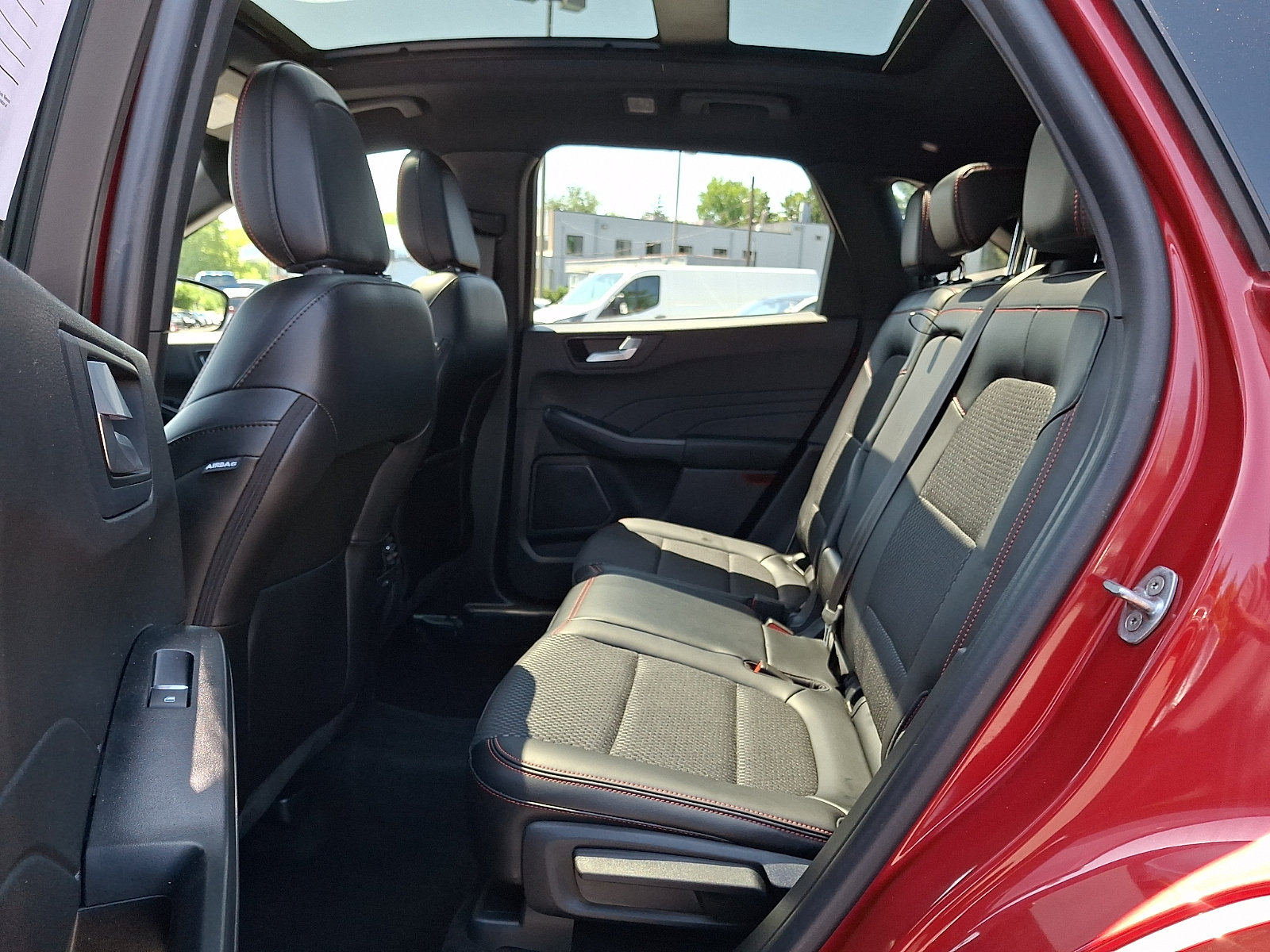 Certified 2024 Ford Escape ST-Line w/ Tech Pack #1 AWD/4WD image 10