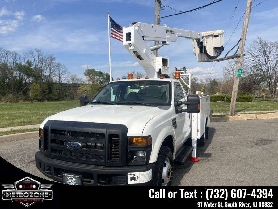 Used 2009 Ford F350 XL RWD image 2