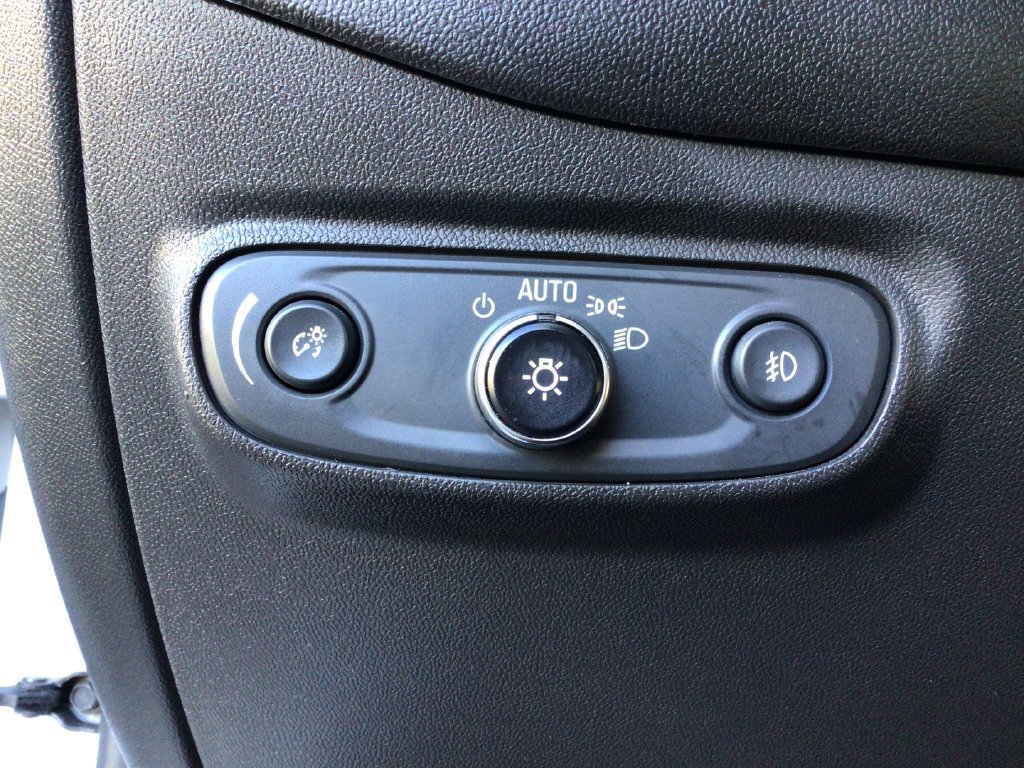 Used 2020 Chevrolet Equinox Premier AWD/4WD image 28