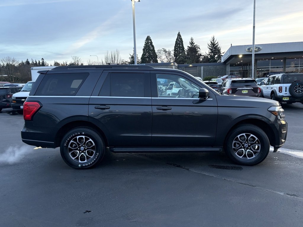 Certified 2024 Ford Expedition XLT image 4