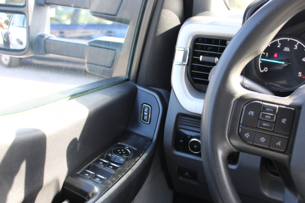 Used 2023 Ford F350 XLT w/ FX4 Off-Road Package image 16