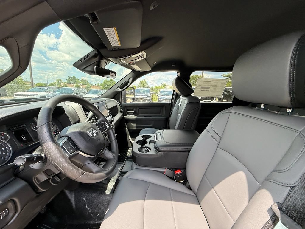 New 2026 RAM 3500 Tradesman AWD/4WD image 12