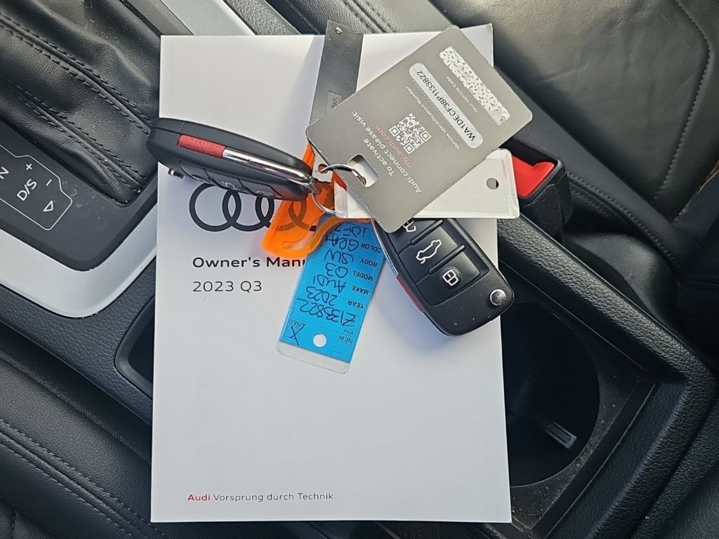 Certified 2023 Audi Q3 2.0T Premium w/ Convenience Package AWD/4WD image 5