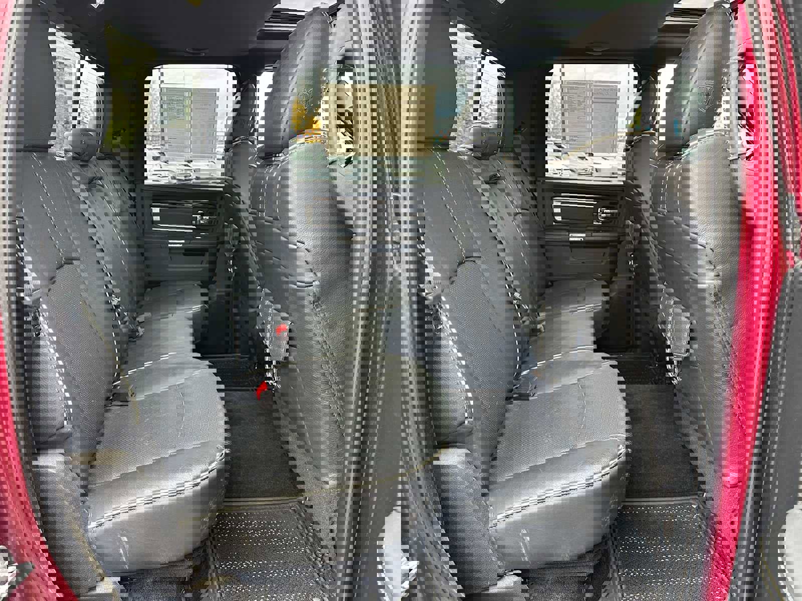 Used 2018 RAM 1500 Limited image 11