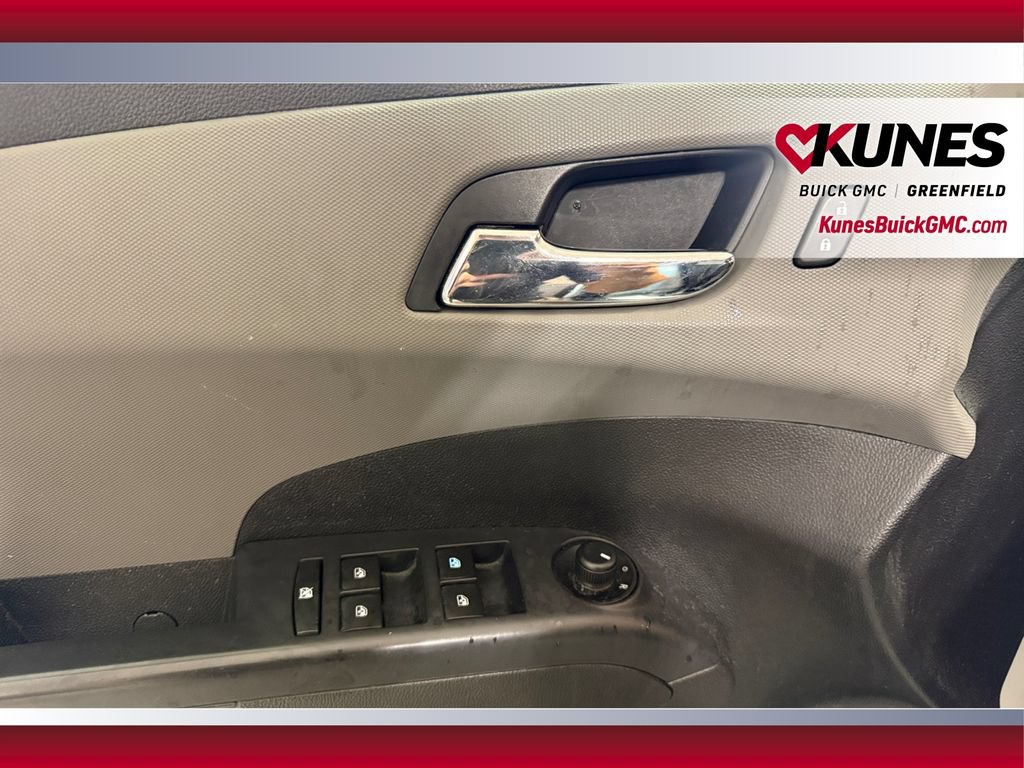 Used 2015 Chevrolet Sonic LT FWD image 11