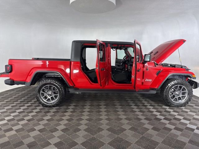 Used 2020 Jeep Gladiator Overland w/ Cold Weather Group image 15