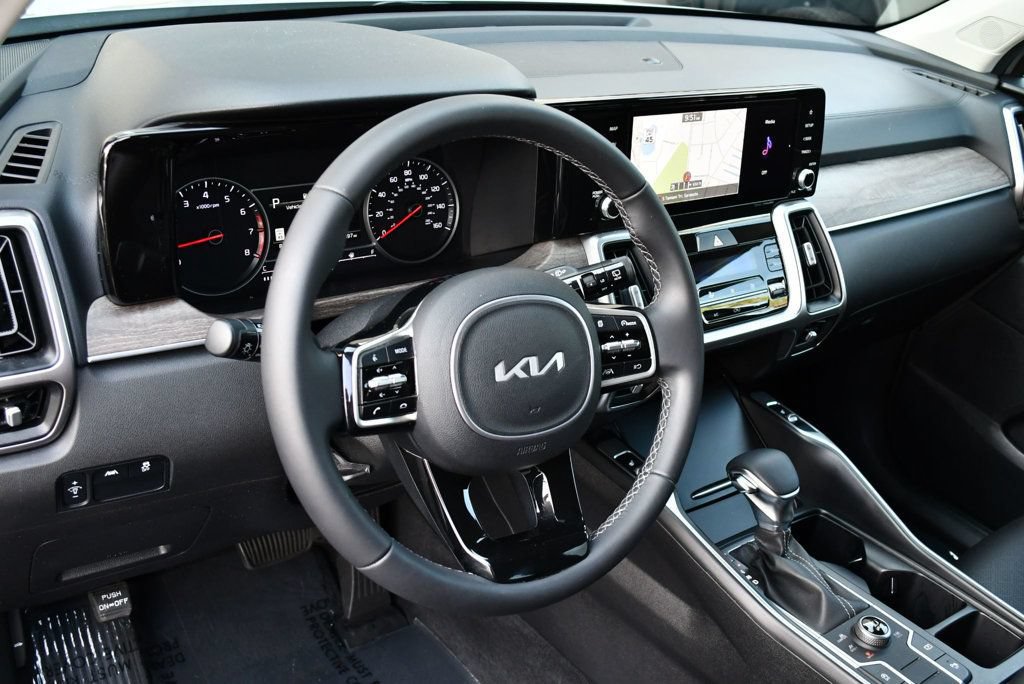 Used 2022 Kia Sorento S w/ Panoramic Sunroof Package AWD/4WD image 53