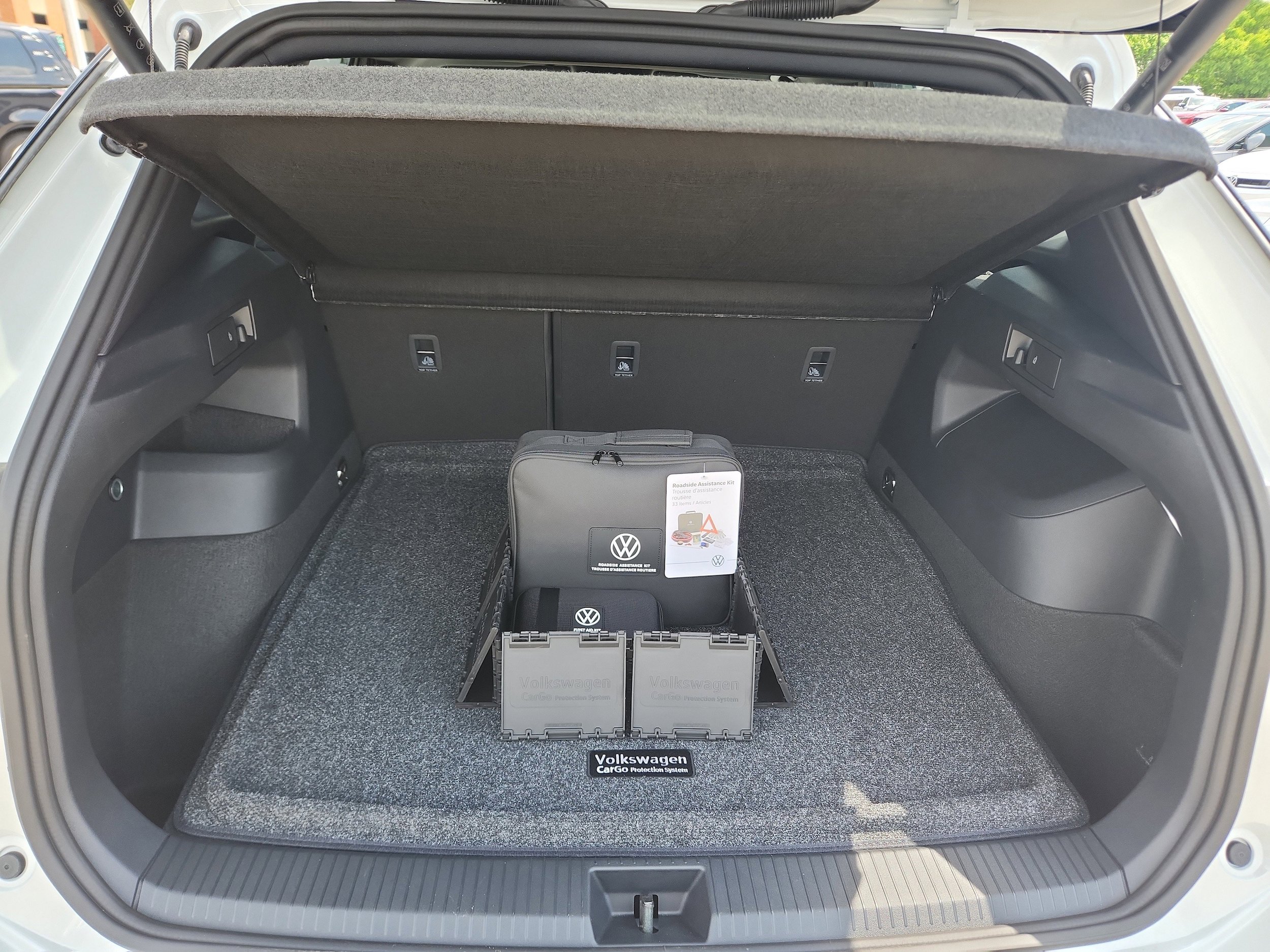 New 2026 Volkswagen Tiguan SE R-Line AWD/4WD image 11