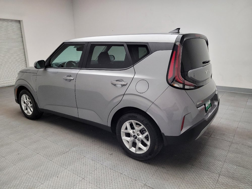 Used 2023 Kia Soul LX w/ LX Technology Package image 3