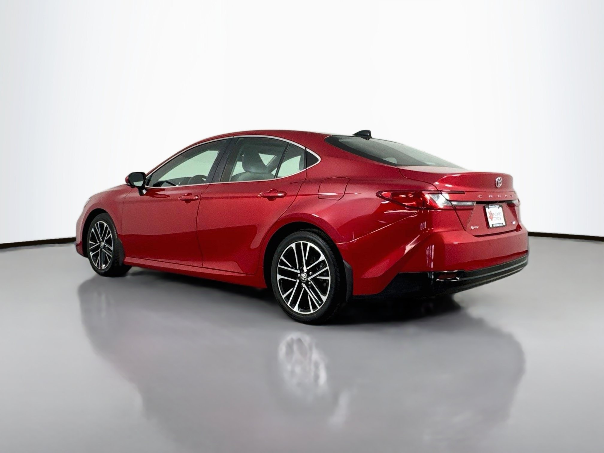 Certified 2025 Toyota Camry XLE w/ Premium Plus Package FWD image 5