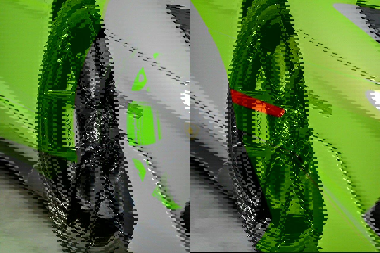 Used 2019 Lamborghini Aventador SVJ image 5