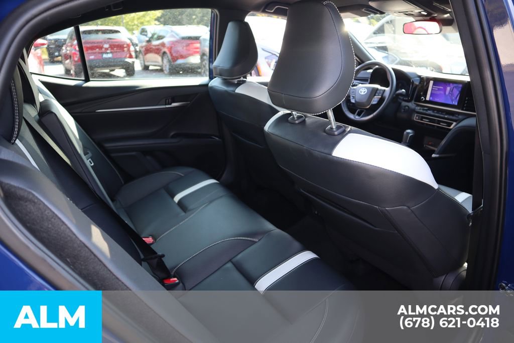Used 2025 Toyota Camry SE image 22