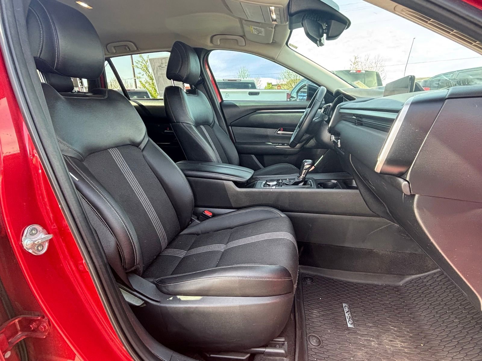 Used 2025 MAZDA CX-50 AWD 2.5 S w/ Weather Package image 23