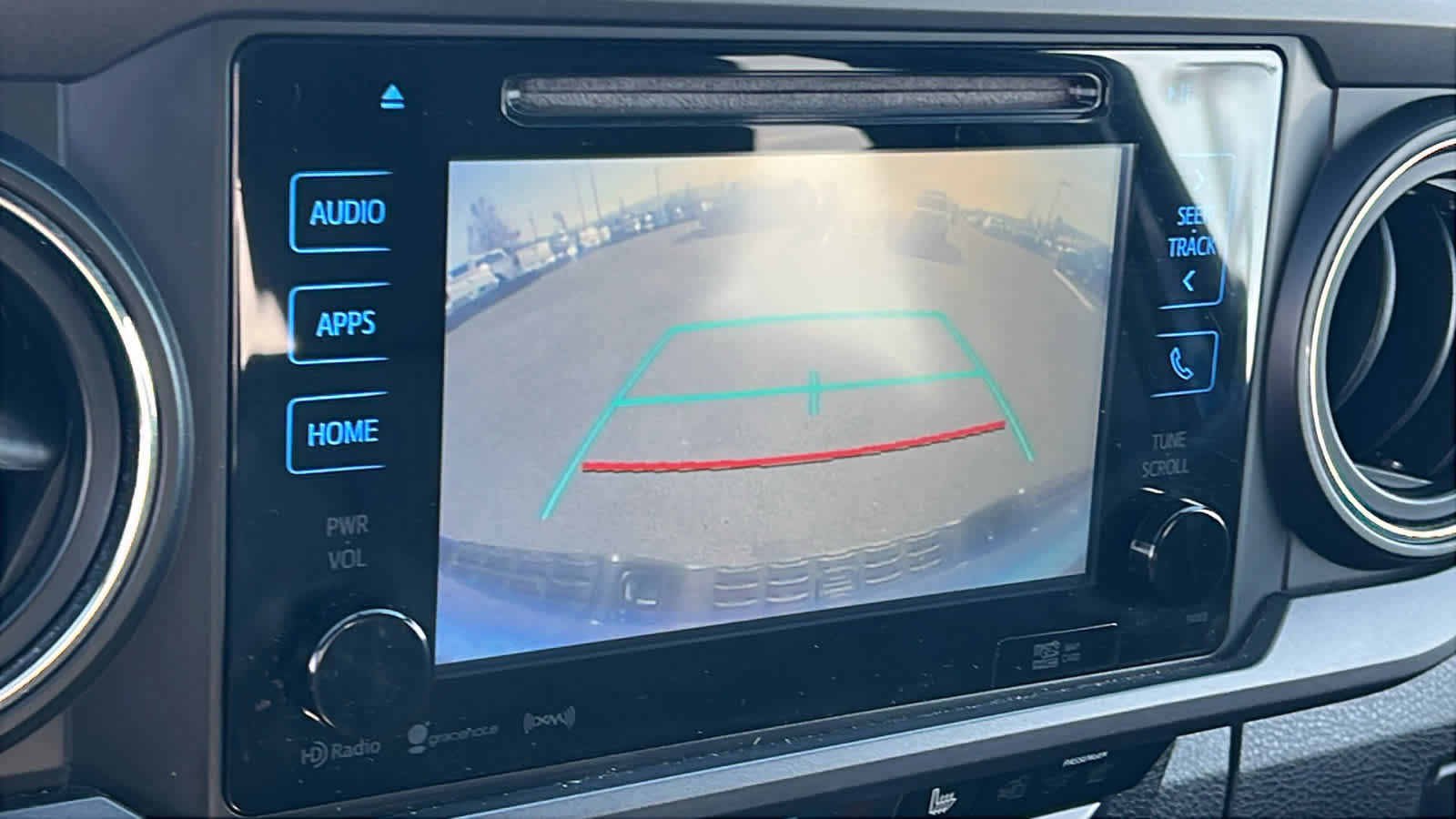 Used 2016 Toyota Tacoma TRD Off-Road image 16