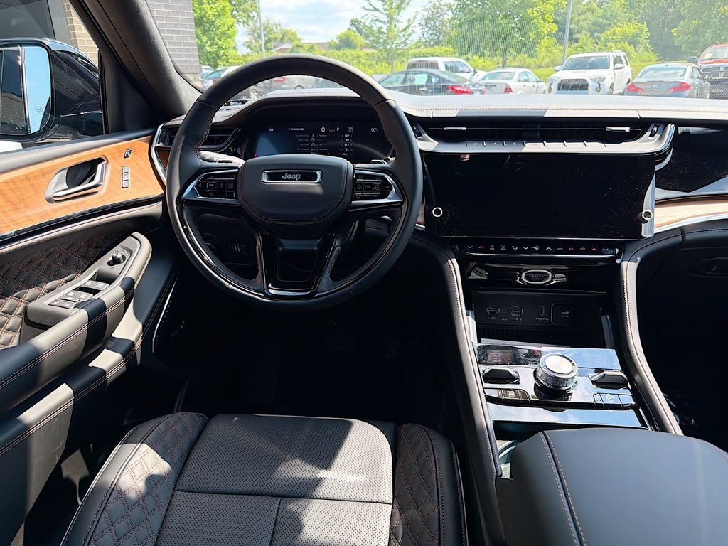 New 2026 Jeep Grand Cherokee Summit AWD/4WD image 21