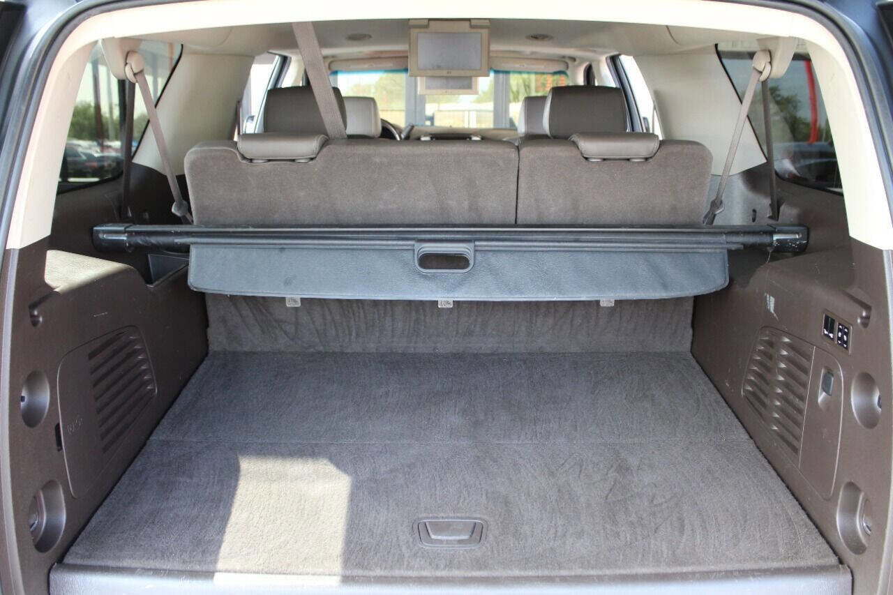 Used 2016 GMC Yukon XL Denali w/ Open Road Package image 14