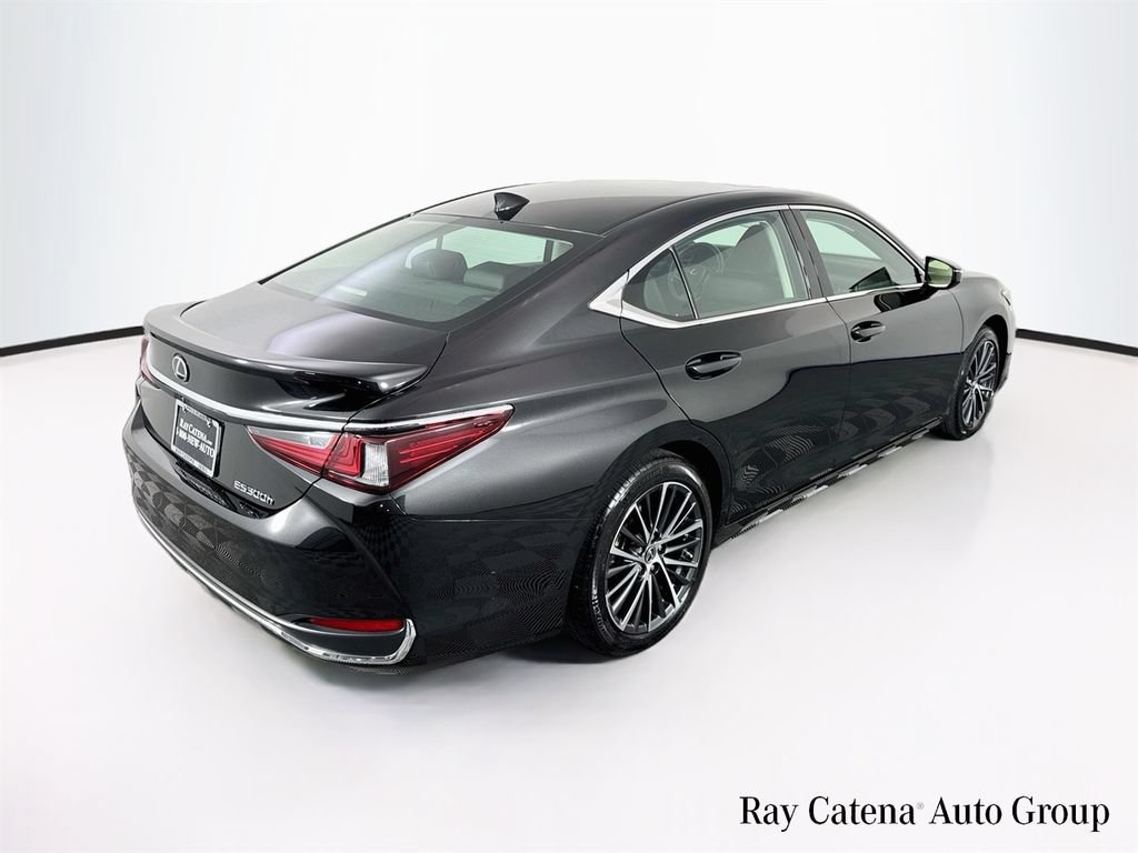 Certified 2024 Lexus ES 300h w/ Premium Package FWD image 7