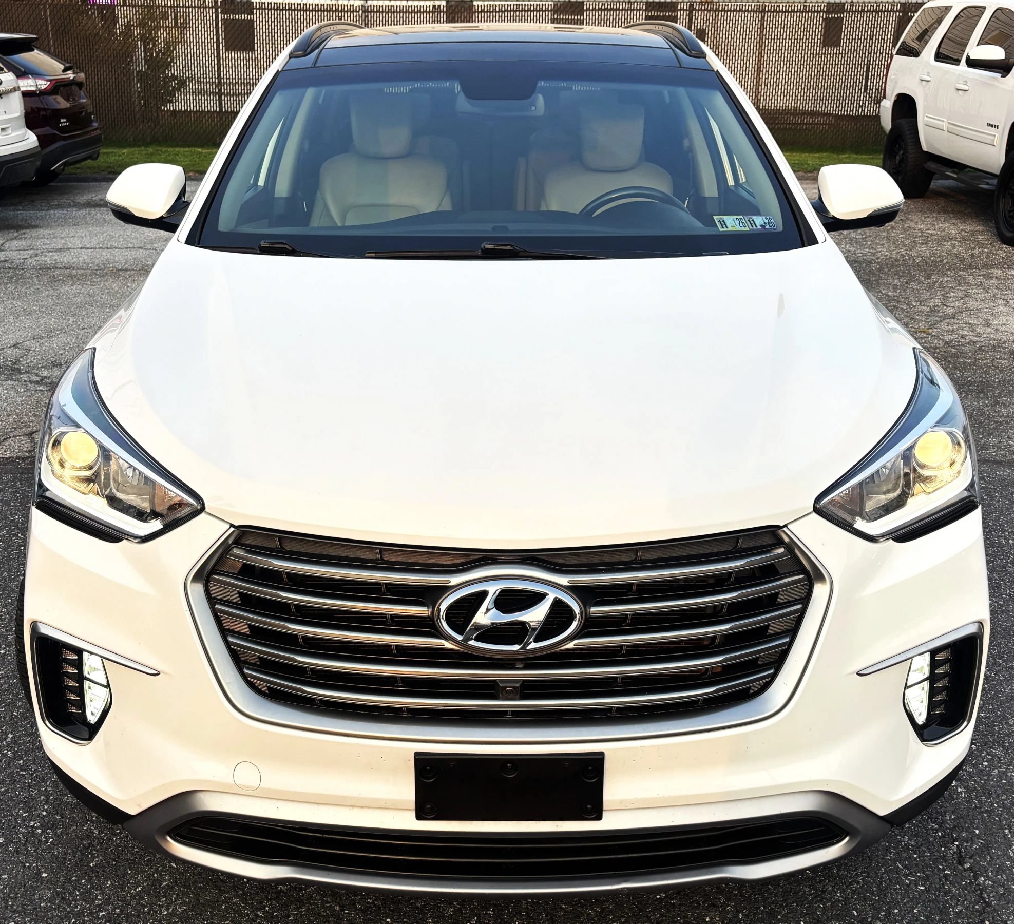 Used 2019 Hyundai Santa Fe XL AWD/4WD image 2