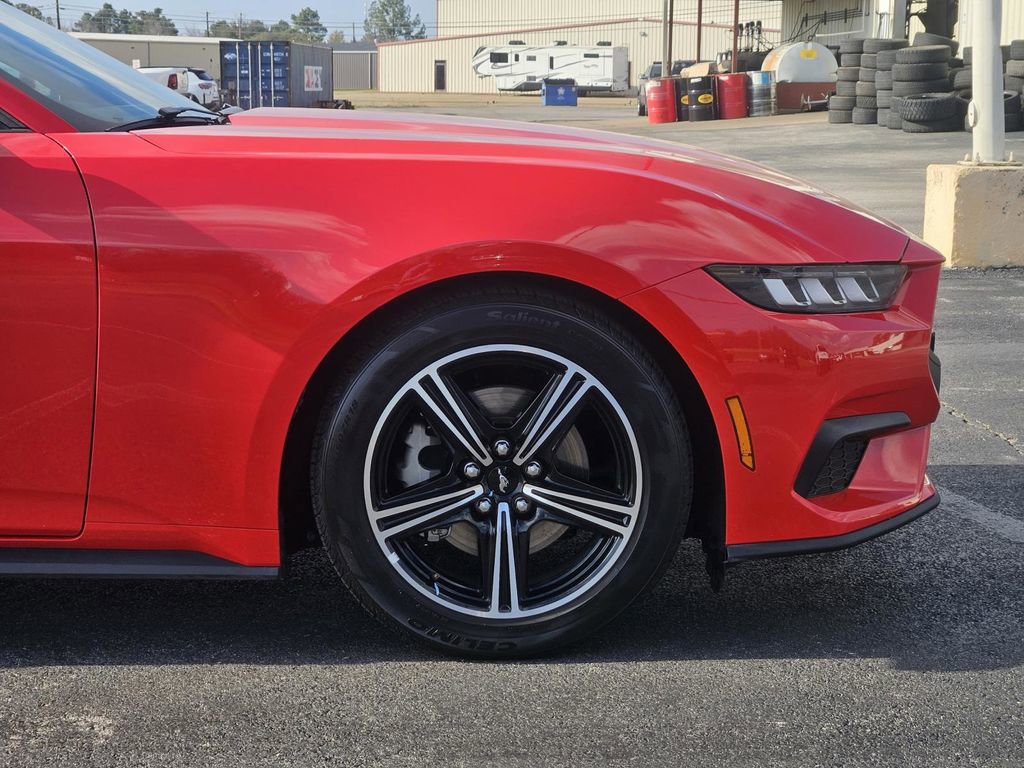 Used 2024 Ford Mustang Premium image 8