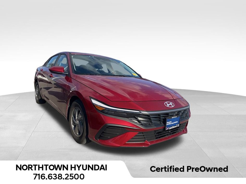 Certified 2025 Hyundai Elantra SE w/ Cargo Package