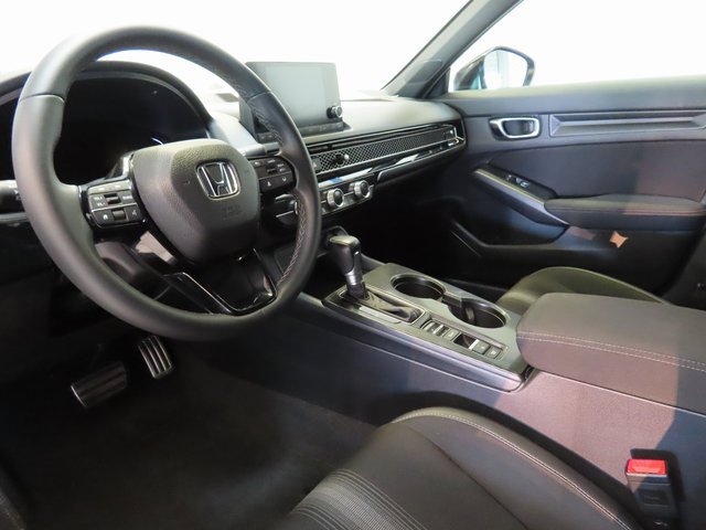 Used 2025 Honda Civic Sport image 4