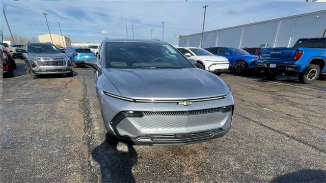 New 2026 Chevrolet Equinox EV LT image 4