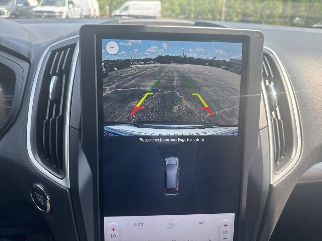 Used 2024 Ford Edge SEL image 7