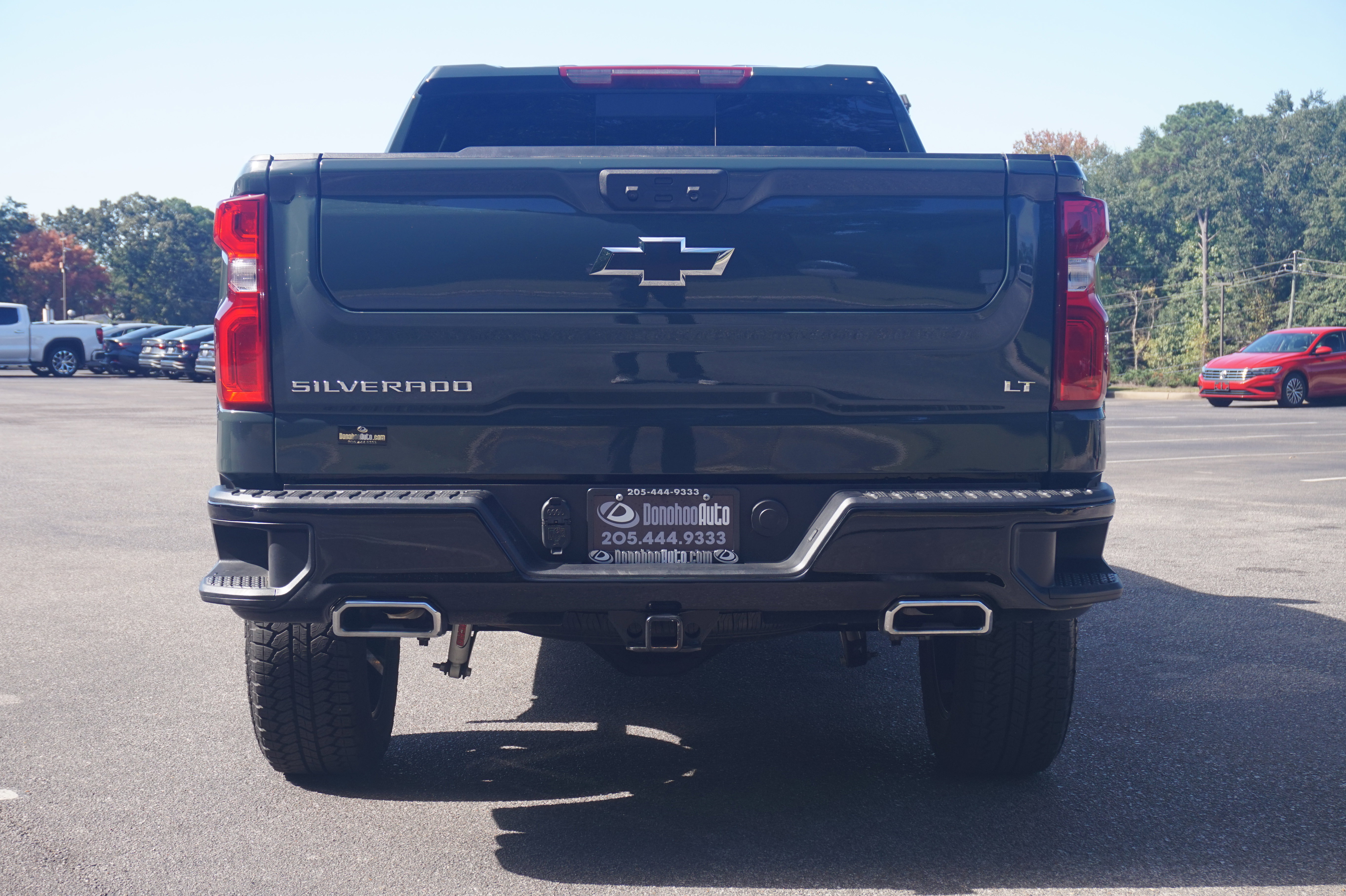 Used 2025 Chevrolet Silverado 1500 LT Trail Boss w/ Convenience Package II image 9