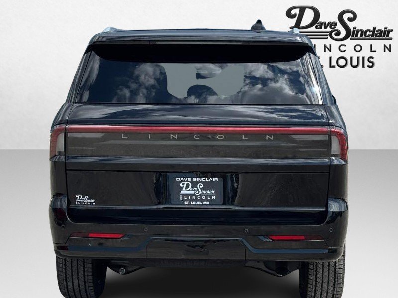 New 2026 Lincoln Navigator Black Label AWD/4WD image 4